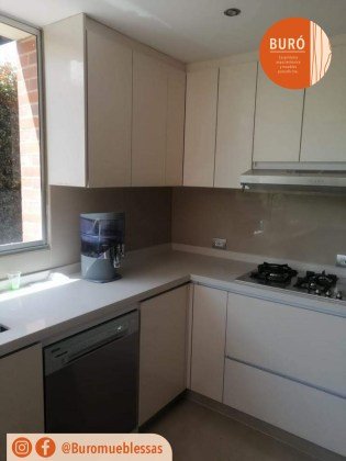 Cocina en U 0.14.jpg